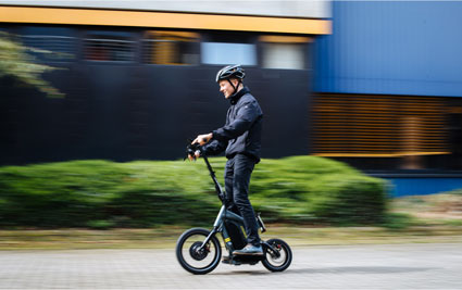 The E-Scooter STEEREON of PLEV Technologies GmbH in use